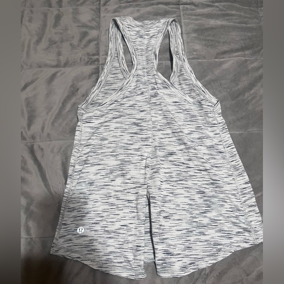Lululemon Athletica Black and White Tank Top - Picture 2 of 3